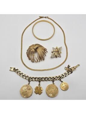 Vintage Monet Jewelry Lot Signed Gold Tone Necklace Bracelet Bangle Brooch Pin